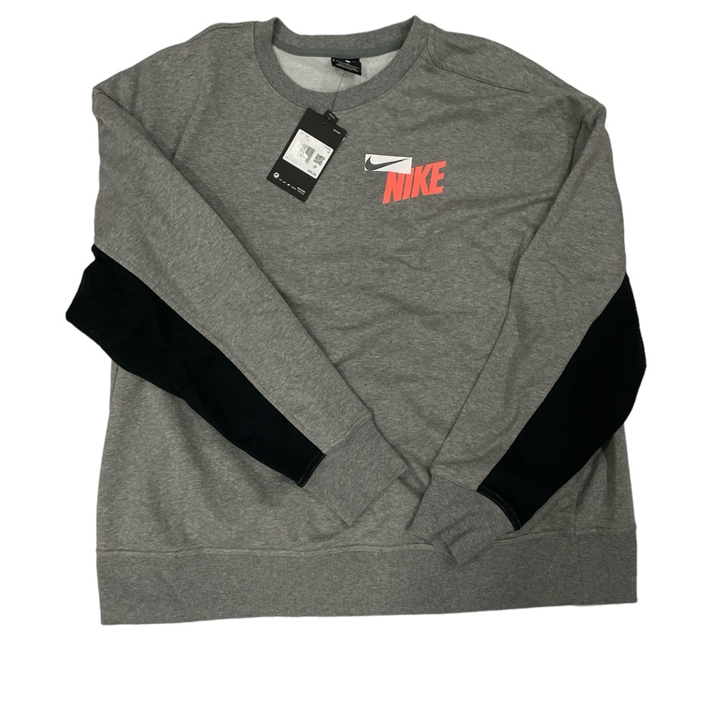Nike Womens Standard Fit Crew Neck Sweatshirt